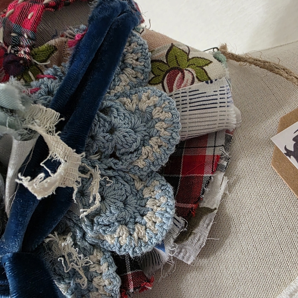 JABOT MOSSIE ANNA ARTISAN DESIGN OOAK NWT Vintage Textiles - Picture 5 of 14